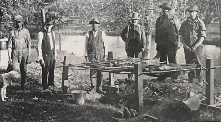 Crystal Cave Springfield Missouri - Old time photos - Springfield Missouri Men