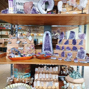 Gift Shop - Crystal Cave, Springfield Missouri - Cave Memorabila - Gifts - Tourist